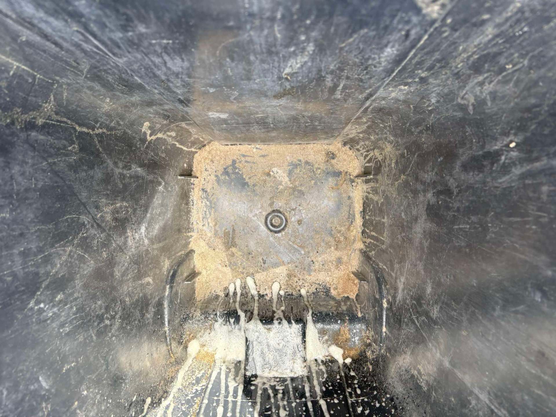Dirty wheelie bin before cleaning